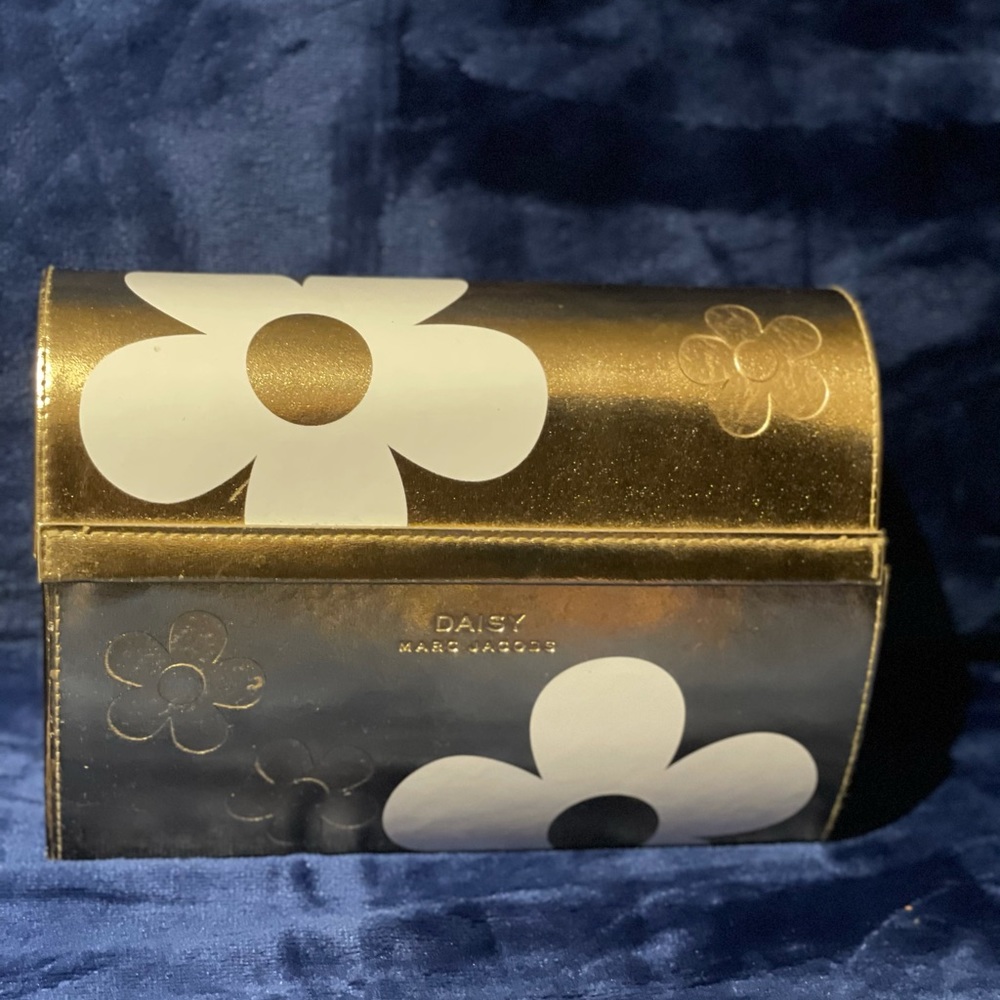 Marc Jacobs ‘Daisy’ Perfume/Makeup Storage Case